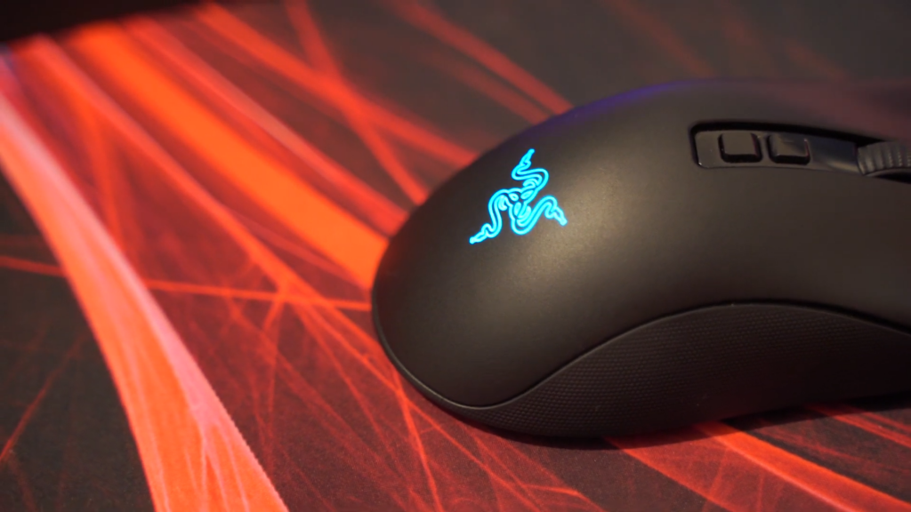 Razer DeathAdder V2 Pro Review: Wireless Gaming Power - GoGeek